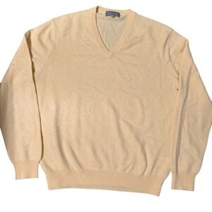 Neiman Marcus Cashmere Wool Classic Luxe V-Neck Sweater Men's Medium Butter EUC